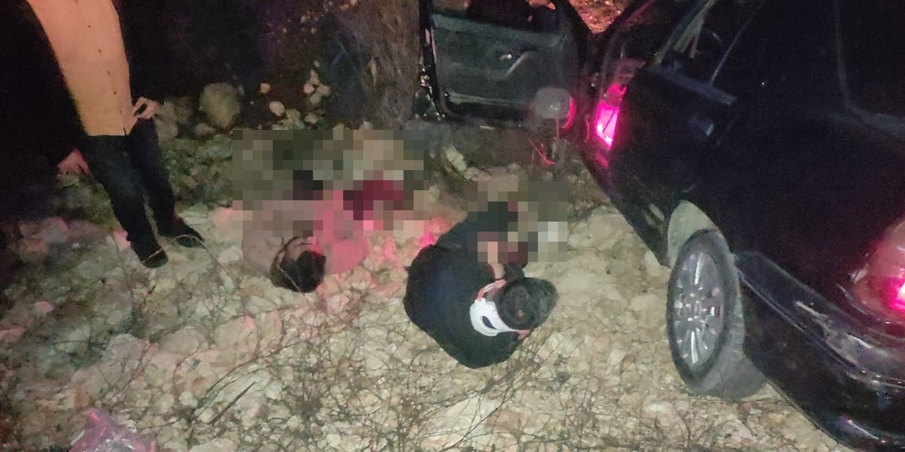 Mardin'de, Şarampole Devrilen Otomobildeki 5 Kişi Yaralandı