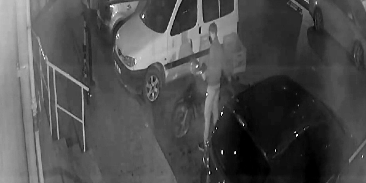 Yılbaşı Gecesi Evden Kaçıp, Arkadaşlarıyla Birlikte Otomobil İle 7 Motosiklet Çaldı