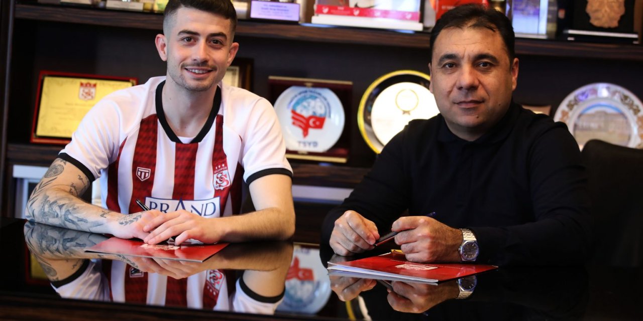 Sivasspor, Kerem Atakan Kesgin'i Yeniden Renklerine Bağladı