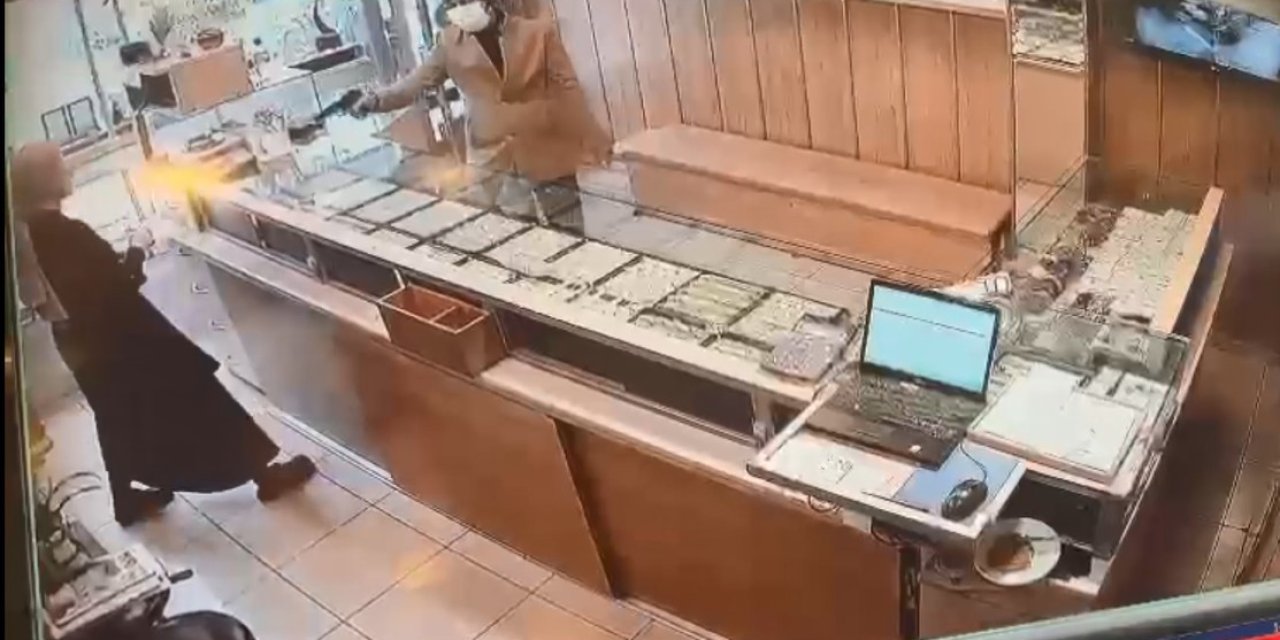 Ataşehir'de Kuyumcu Soygunu Kamerada;  6 Saat İçinde Yakalandı