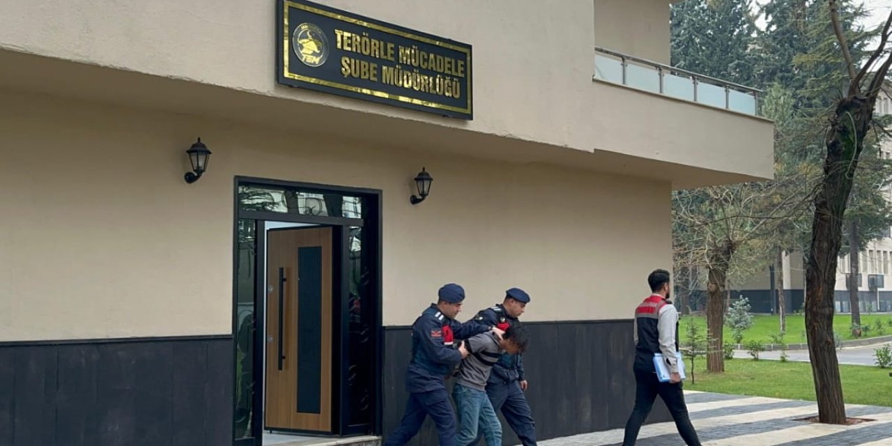Sınırı Geçmeye Çalışan Terörist Yakalandı