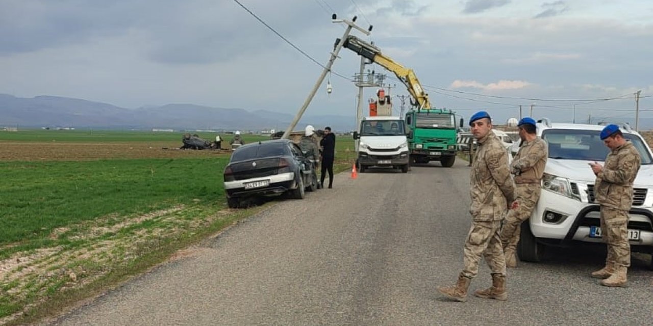 Mardin'de Aileler Arasında 'Muhtarlık' Anlaşmazlığı; Araçlarıyla Birbirini Kovaladılar, Kaza Yapınca Kavga Ettiler