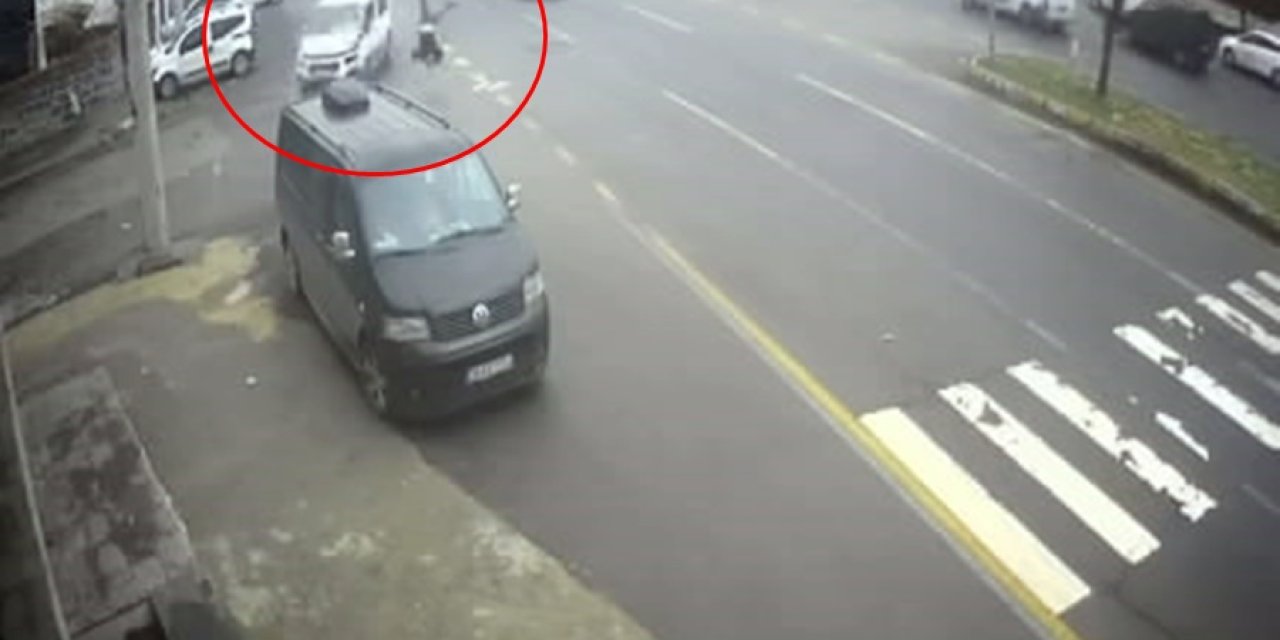 Hafif Ticari Aracın Çarptığı Yaya Öldü; Kaza Anı Kamerada