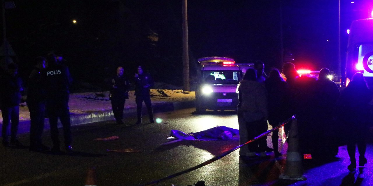 İki Otomobilin Çarptığı Yaya Öldü