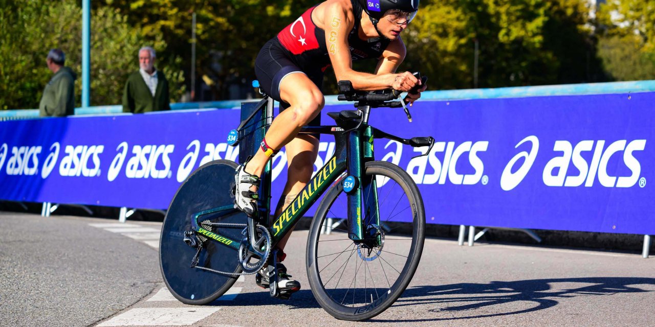 Şampiyon Milli Triatloncu Uğurcan'ın Hedefi En Az 3 Madalya