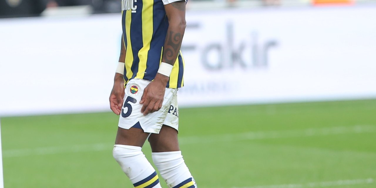 Fred’in Sağ Bacak Uyluk Ön Bölgesinde Tendonda Yırtık Tespit Edildi