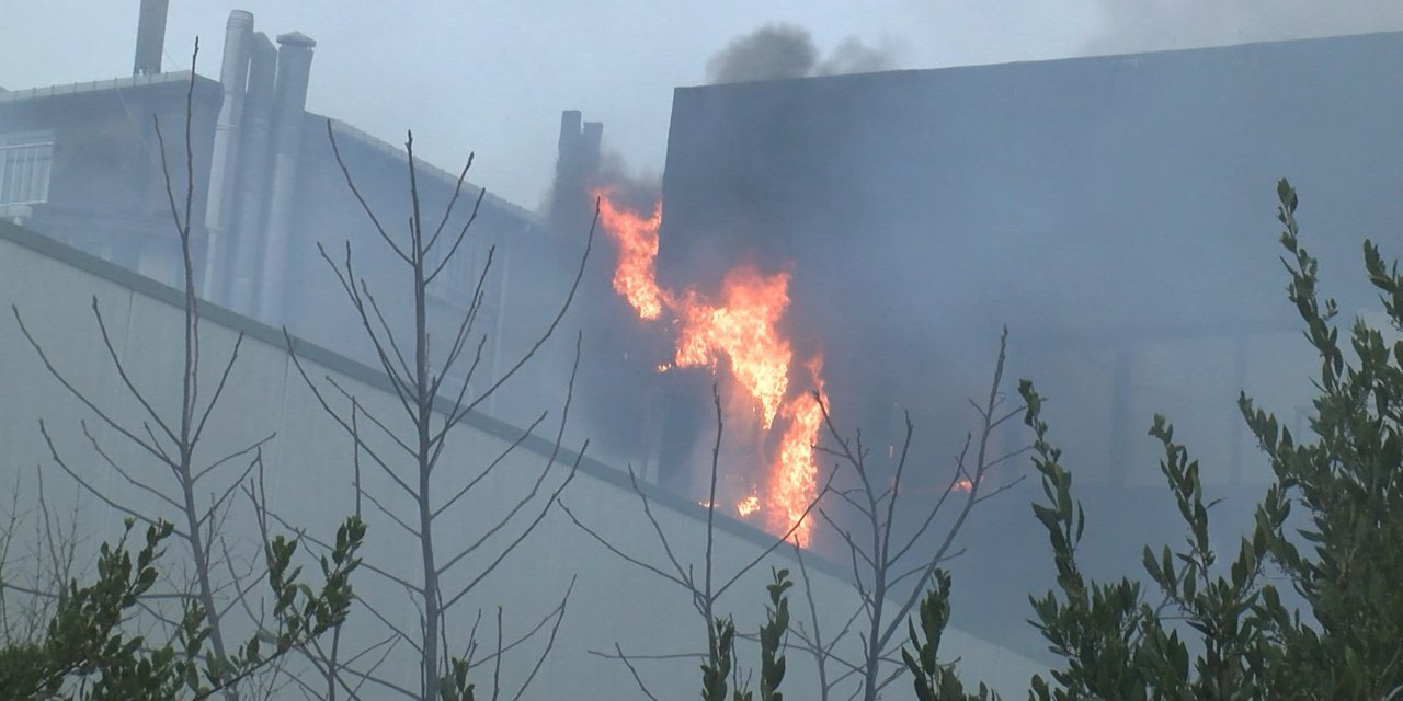 (Geniş Haber)-ataşehir'de İş Yeri Yangını