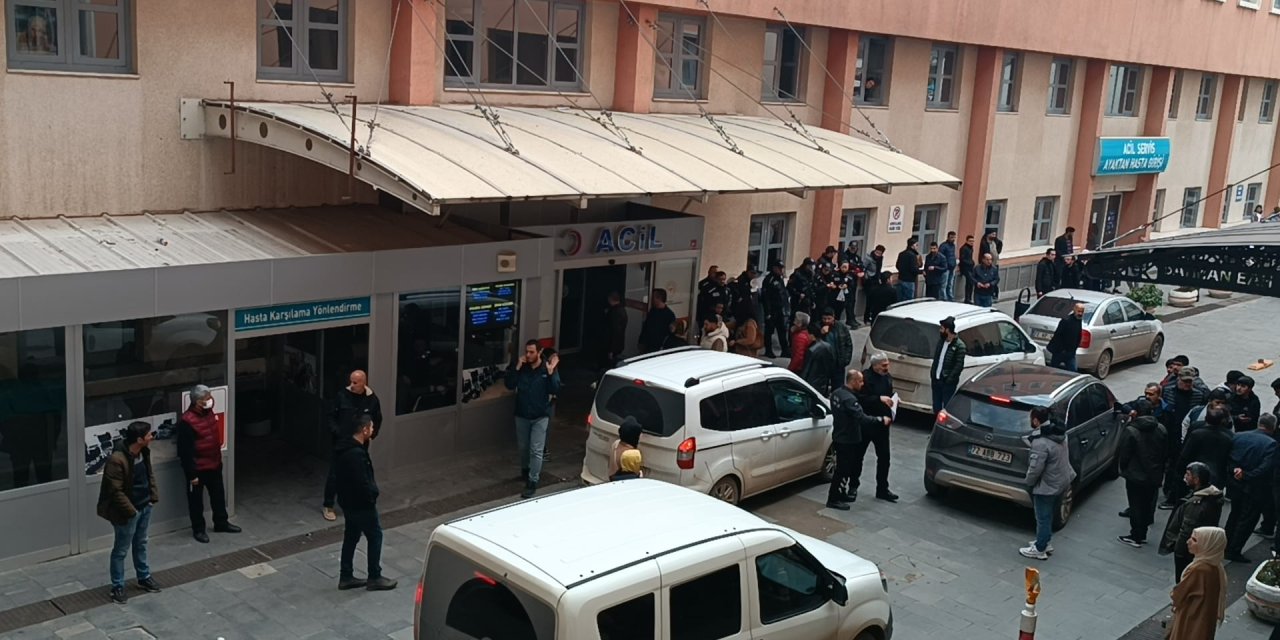 Batman'da, Akraba Ailelerin Bıçaklı Kavgasında 1 Ölü, 2 Yaralı