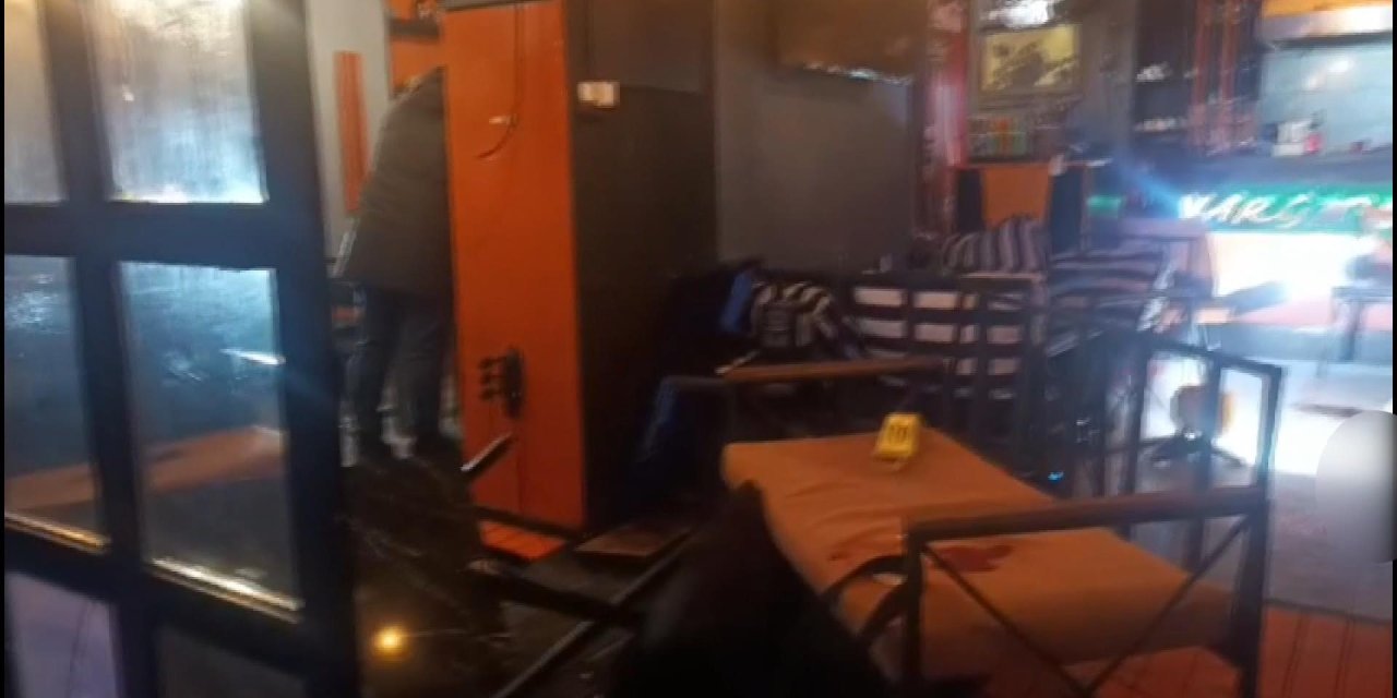 Esenyurt'ta Çıkan Silahlı Kavgada 3 Kişi Yaralandı