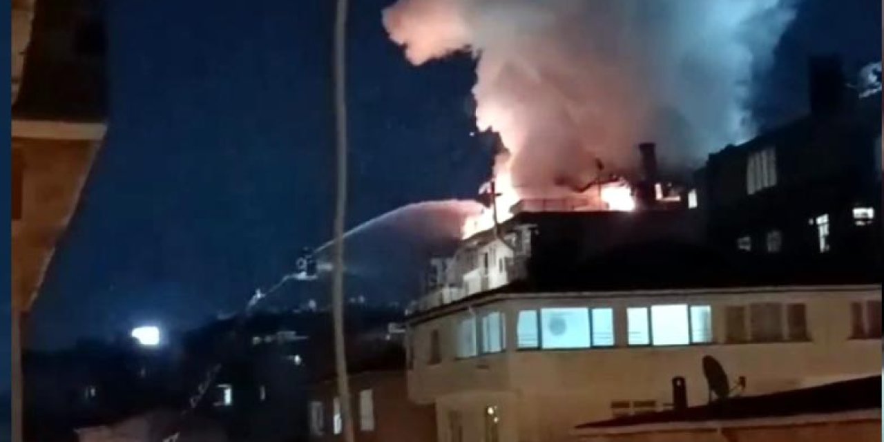 Ailesiyle Tartışıp Oturdukları Apartmanın Teras Katını Ateşe Verdi