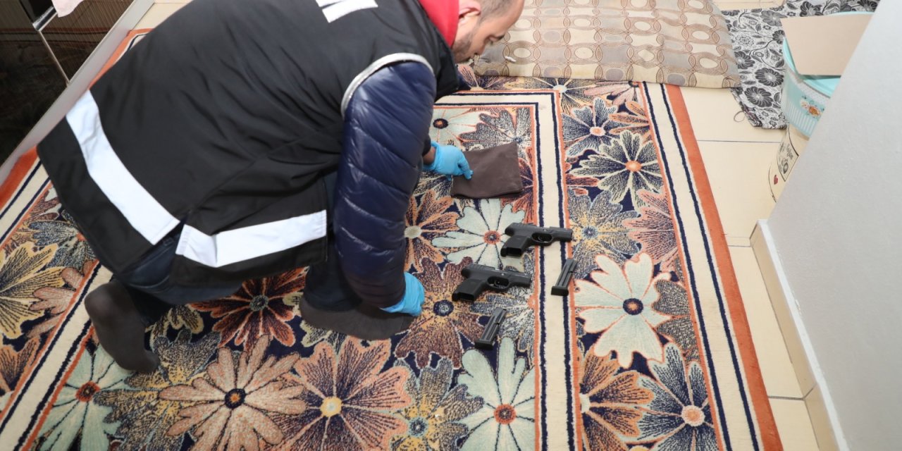 Mersin'de Silah Kaçakçılığı Operasyonu: 5 Gözaltı