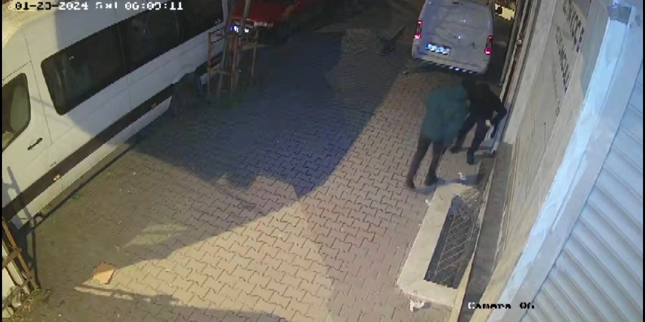 Tabelaya Kandılar, Soygun İçin Dakikalarca Uğraştılar