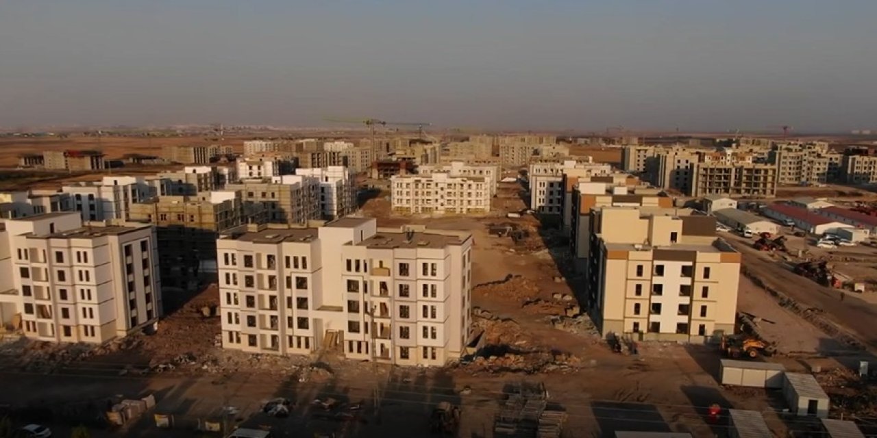 Diyarbakır’da Deprem Konutlarından 242’si Tamamlandı, Ay Sonuna Kadar 581’i Daha Hazır Olacak