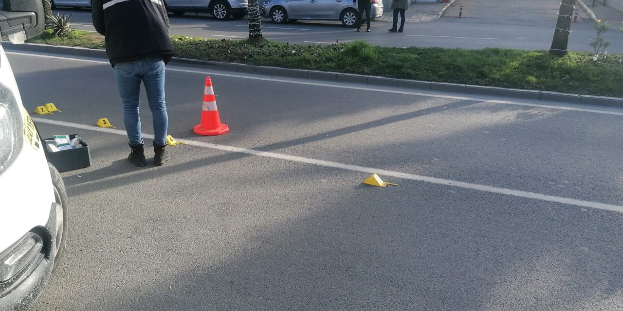 Silivri Adliyesi'nin Önünde Havaya Ateş Eden Şüpheli Yakalandı