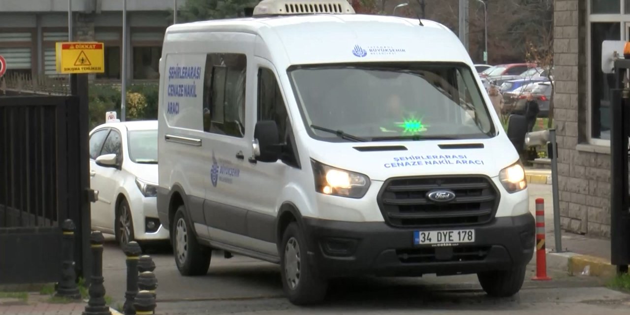 Esenyurt'ta Eski Eşini Falçatayla Yaralayan Ömer Avşar'ın Cenazesi Adli Tıp'tan Alındı