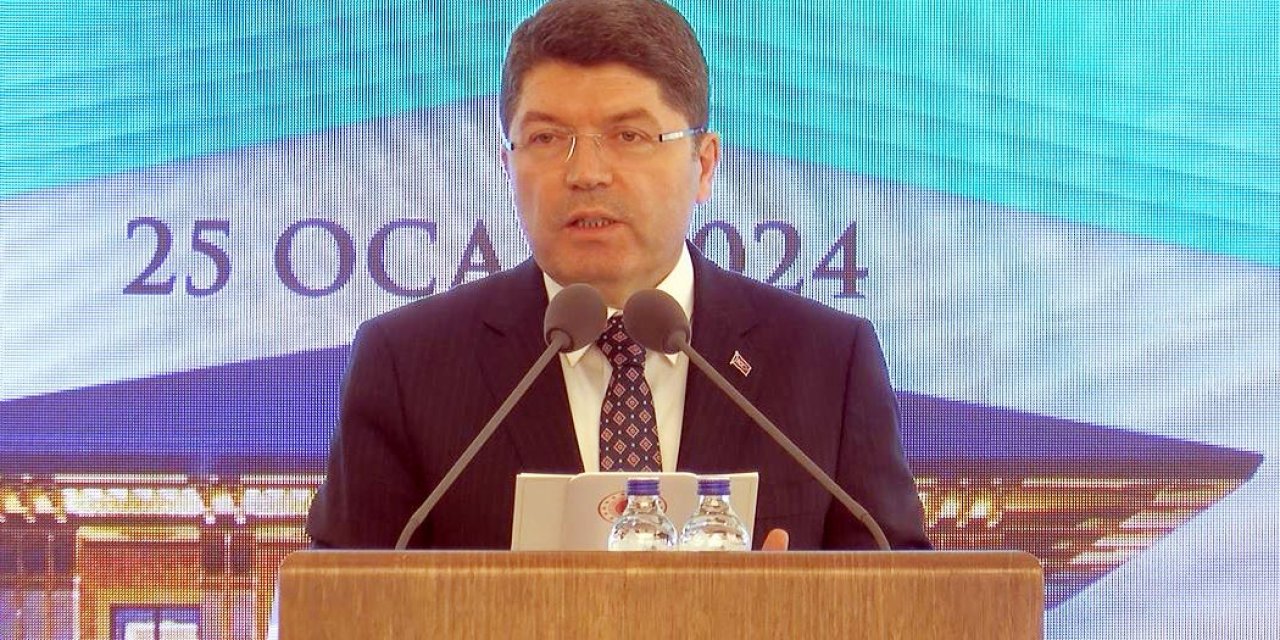 Bakan Tunç: Anayasamız Protez Anayasaya Dönüşmüş Durumda