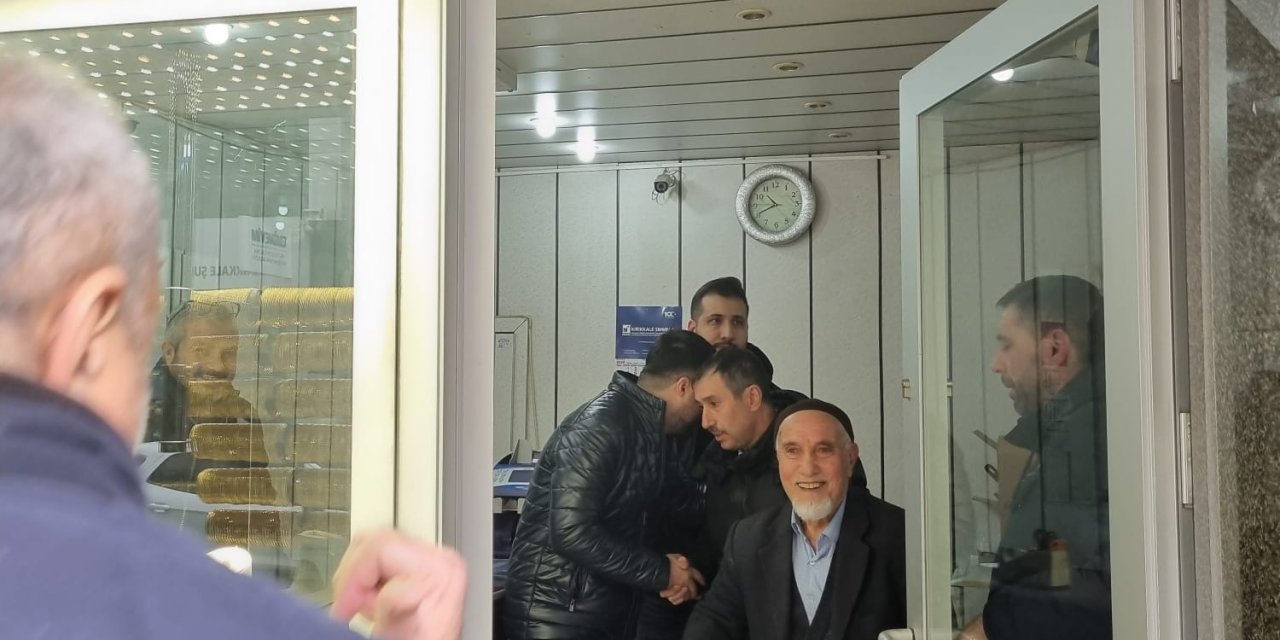 Kırıkkale'de Polis, 2 Akrabayı Dolandırılmaktan Kurtardı