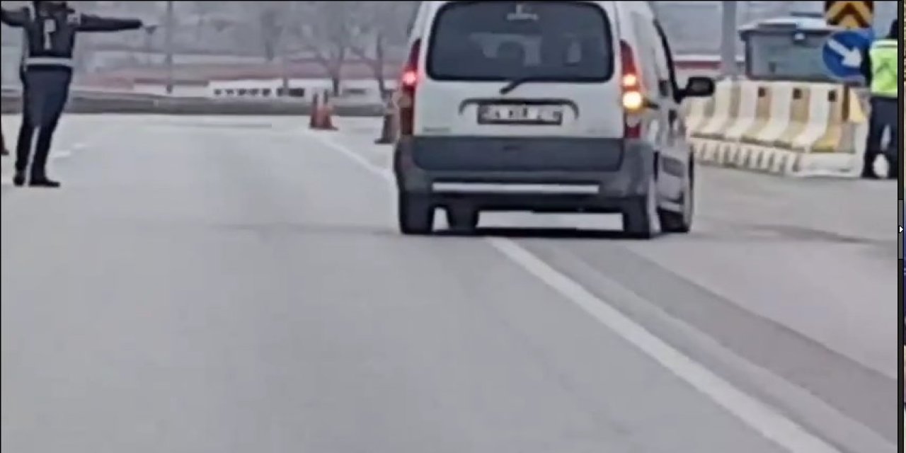 İstabul'dan Geldikleri Çorum'da Tarihi El Yazmalarını Satmak İsterken Yakalandılar