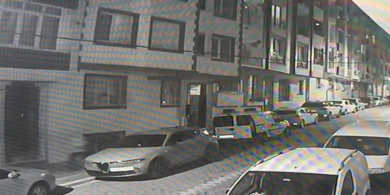 Esenyurt'ta Eski Eşin Bıçaklandığı Anlar Güvenlik Kamerasına Yansıdı