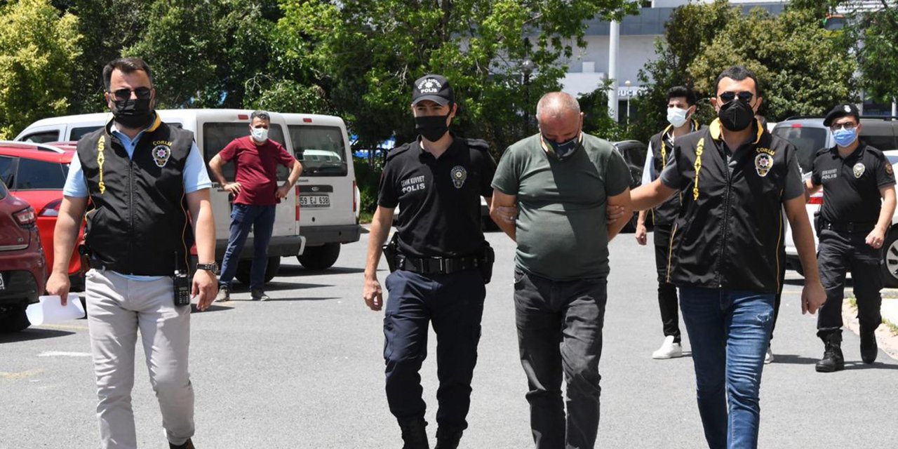 Çorlu'da 12 Kişinin Sahte İçkiden Ölümünde 3 Sanığa 4'er Kez Müebbet Hapis İstemi