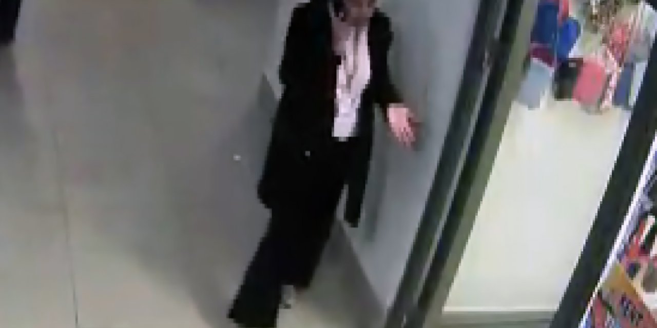 Sahte 'doktor Yaka Kartı'nı, Hastanedeki Doktorun Verdiğini Öne Sürdü