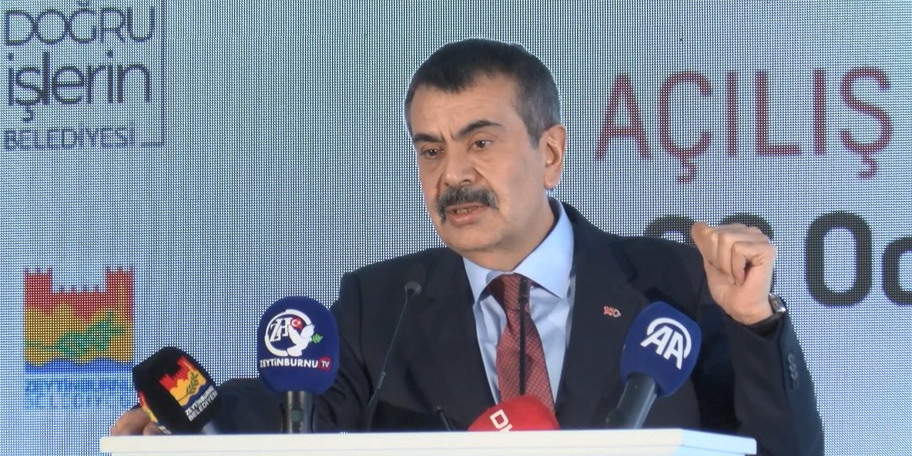 Milli Eğitim Bakanı Yusuf Tekin Velilere Seslendi; Kaç Saat Okuyarak Örnek Oluyorsunuz