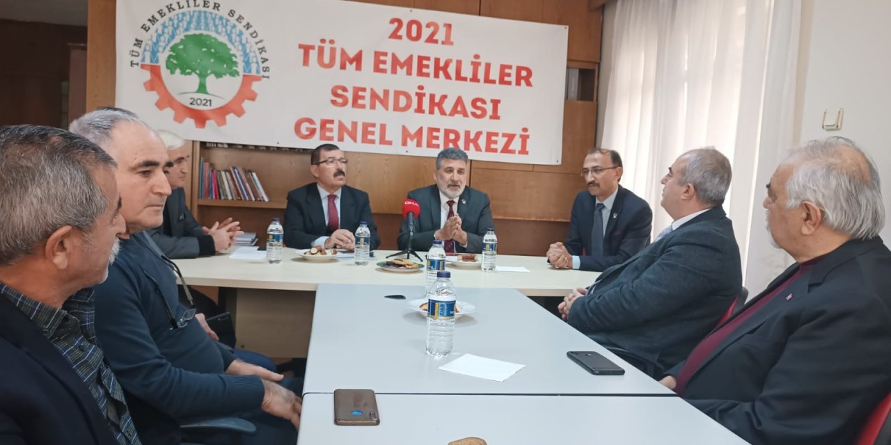 Milli Yol Partisi Genel Başkanı Çayır, 2021 Tüm Emekli-sen’i Ziyaret Etti