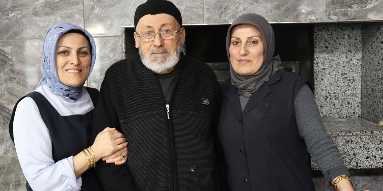 Ordu'da iki kız kardeş babalarının desteğiyle açtıkları lokantayı işletiyor