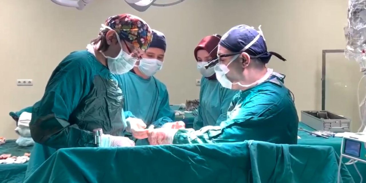 Bakan Koca: İlk 6'lı Çapraz Karaciğer Nakli Malatya'da Yapıldı