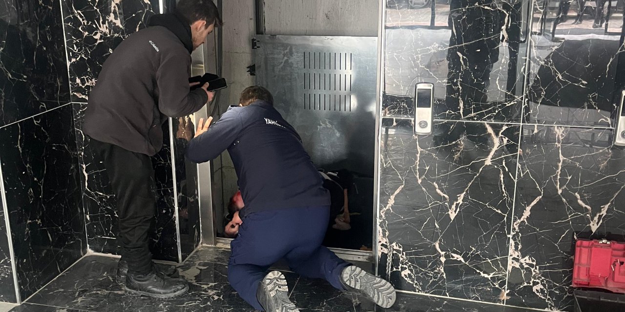 Tamir Ettiği Asansörün Üzerine Düşmesiyle Ağır Yaralandı