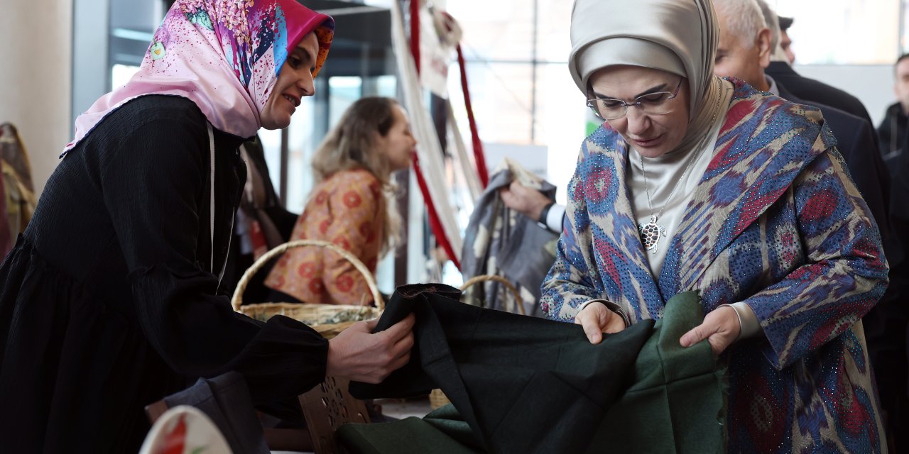 Emine Erdoğan İstanbul'da Siirtli Kadınlarla Bir Araya Geldi