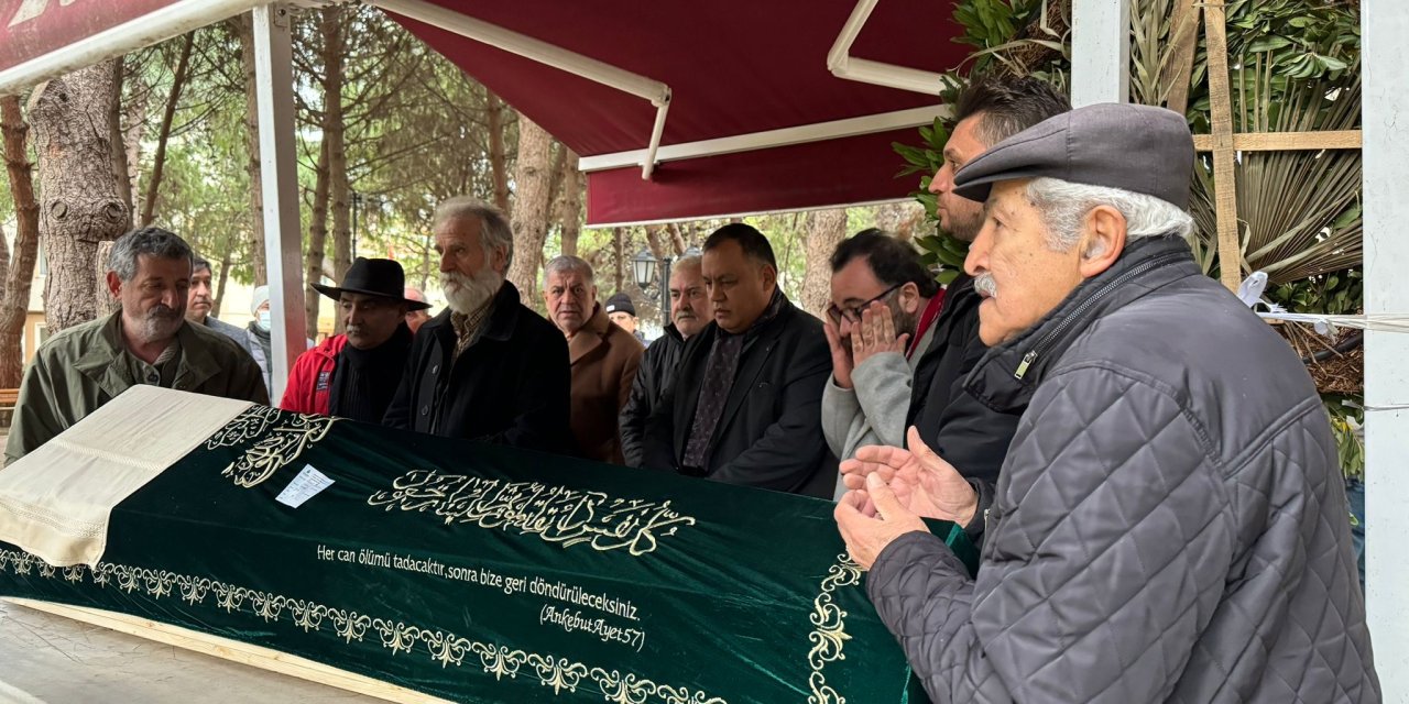 Yeşilçam'ın Ünlü İsmi Hikmet Taşdemir Son Yolculuğuna Uğurlandı