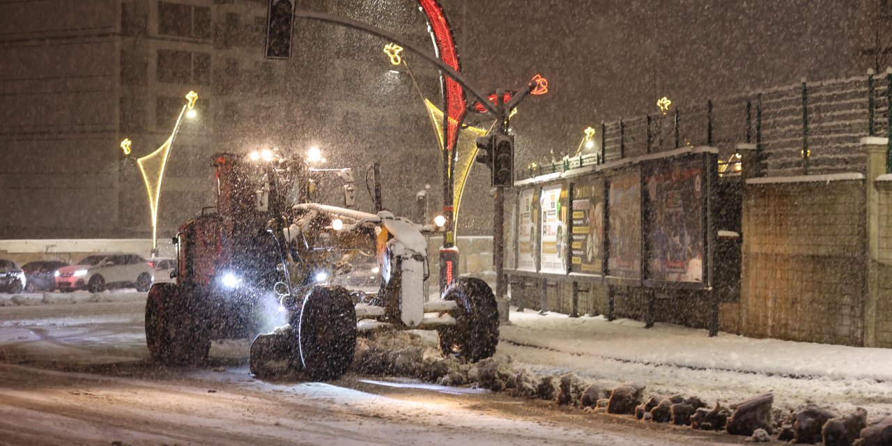 Bingöl- Erzurum Kara Yolu Tır Trafiğine Kapatıldı (2)