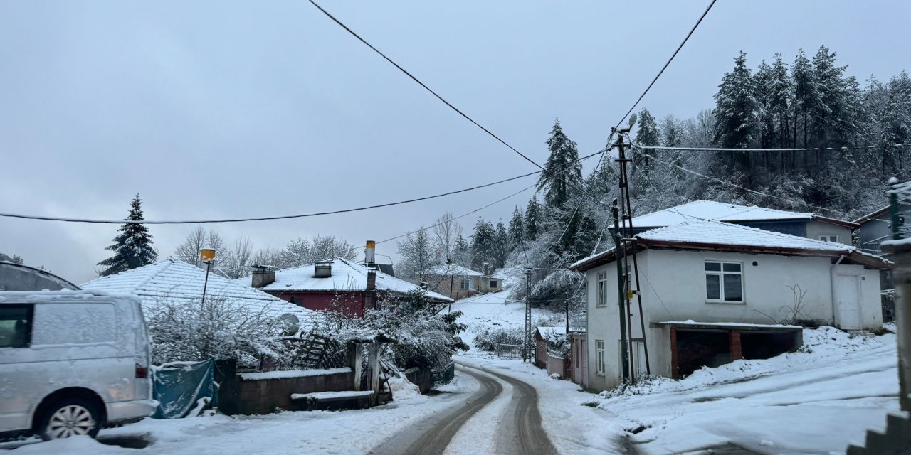 Bartın'da 35 Köy Yolu Kardan Kapandı