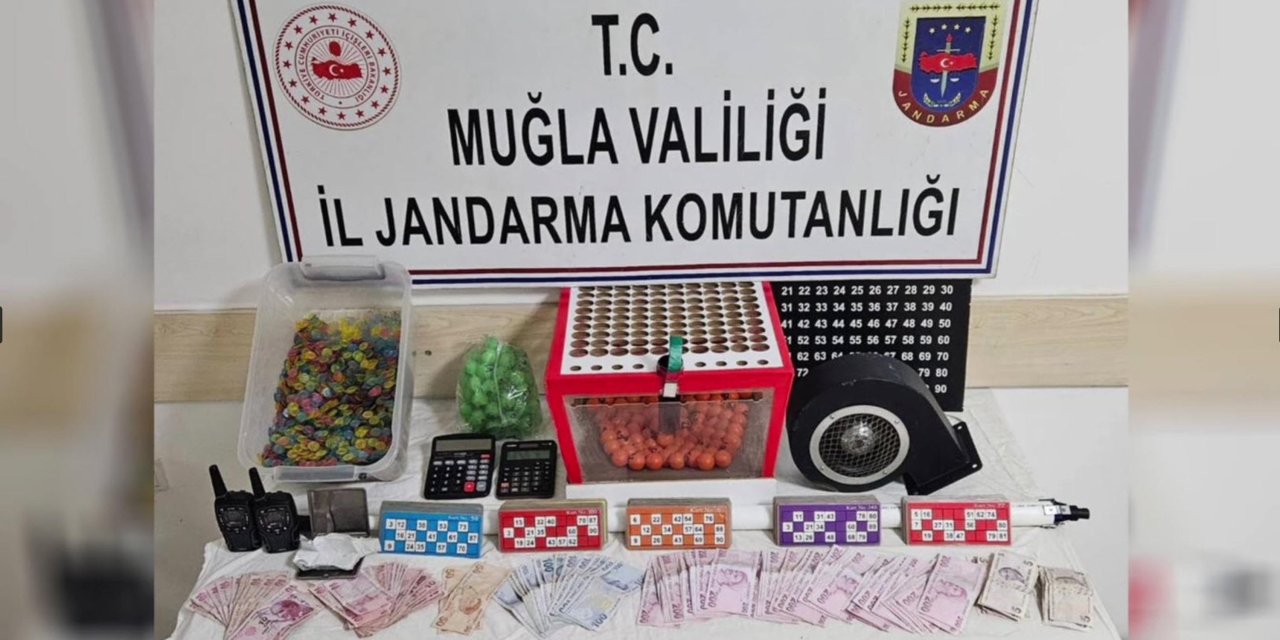 Dernekte Kumar Oynarken Suçüstü Yakalandılar