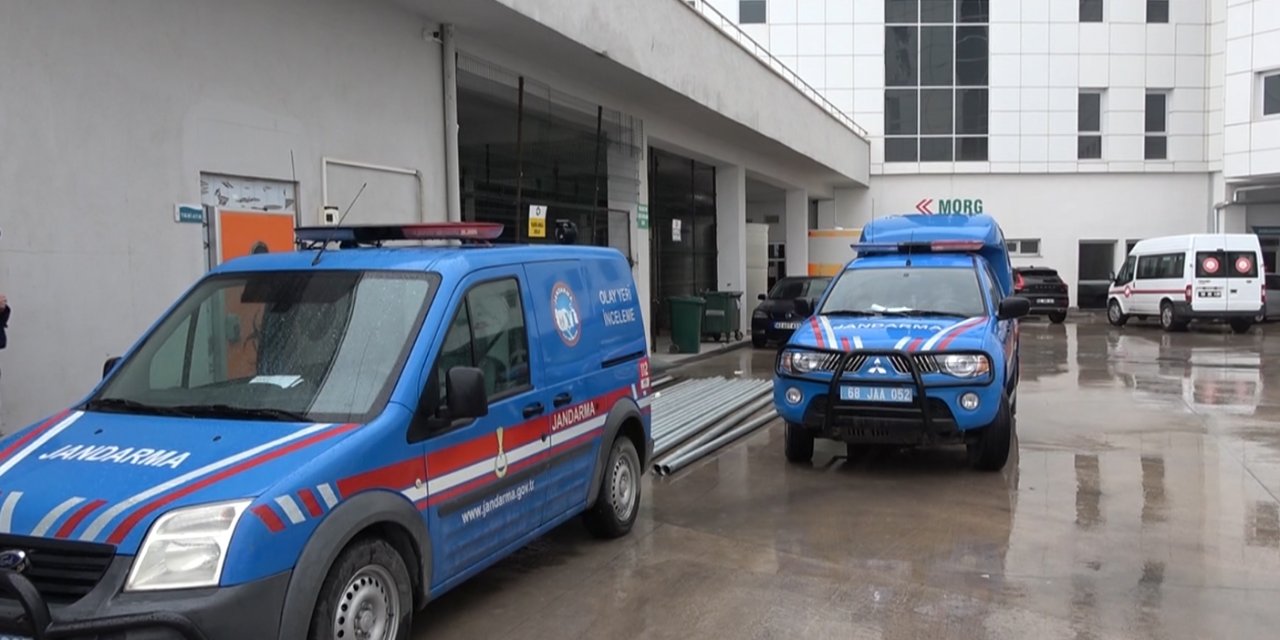 Geri Dönüşüm Havuzuna Düşen İşçi Öldü