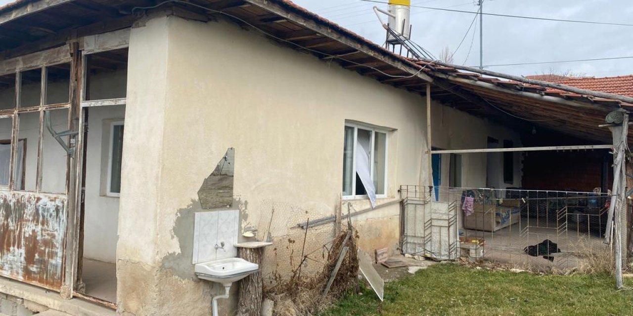 Sobadan Sızan Gazdan Zehirlenen Anne İle Oğlu Öldü