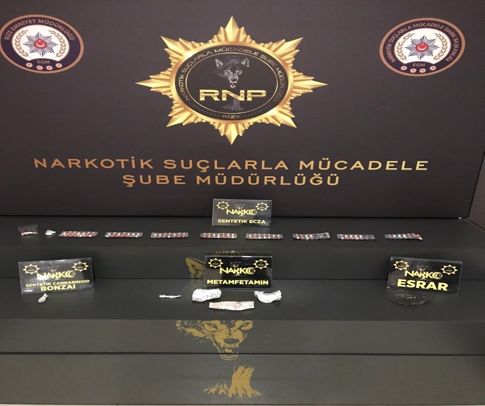 Rize'de uyuşturucu operasyonunda 3 zanlı tutuklandı