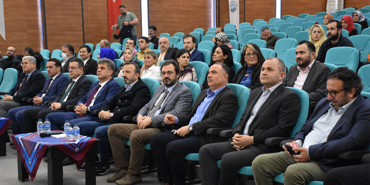 Trabzon'da 700 acil servis çalışanına iletişim ve yönetişim eğitimi verildi