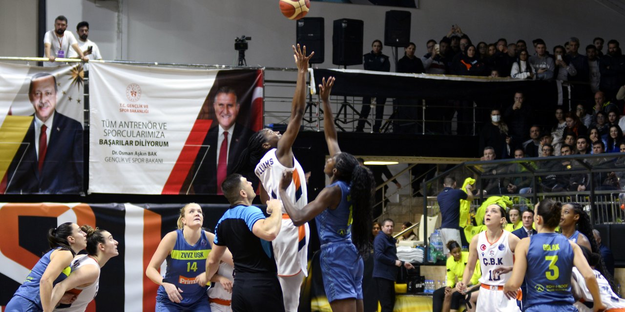 Çbk Mersin - Prag: 56-77