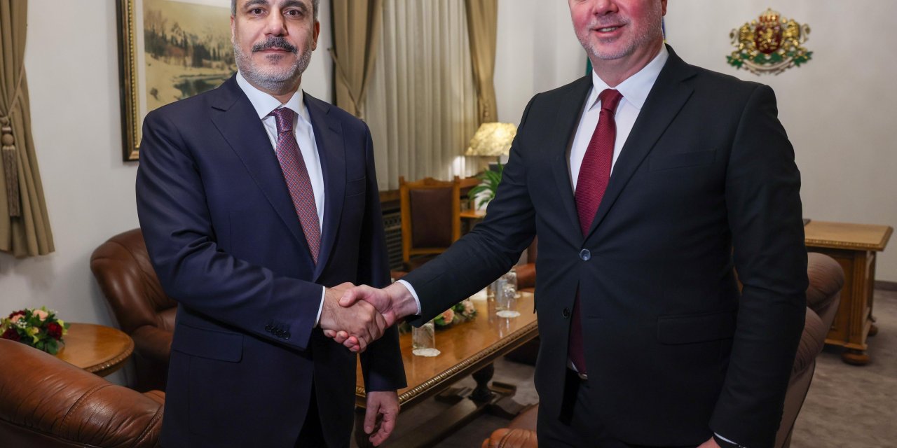 Bakan Fidan, Bulgaristan Cumhurbaşkanı Radev Tarafından Kabul Edildi (2)
