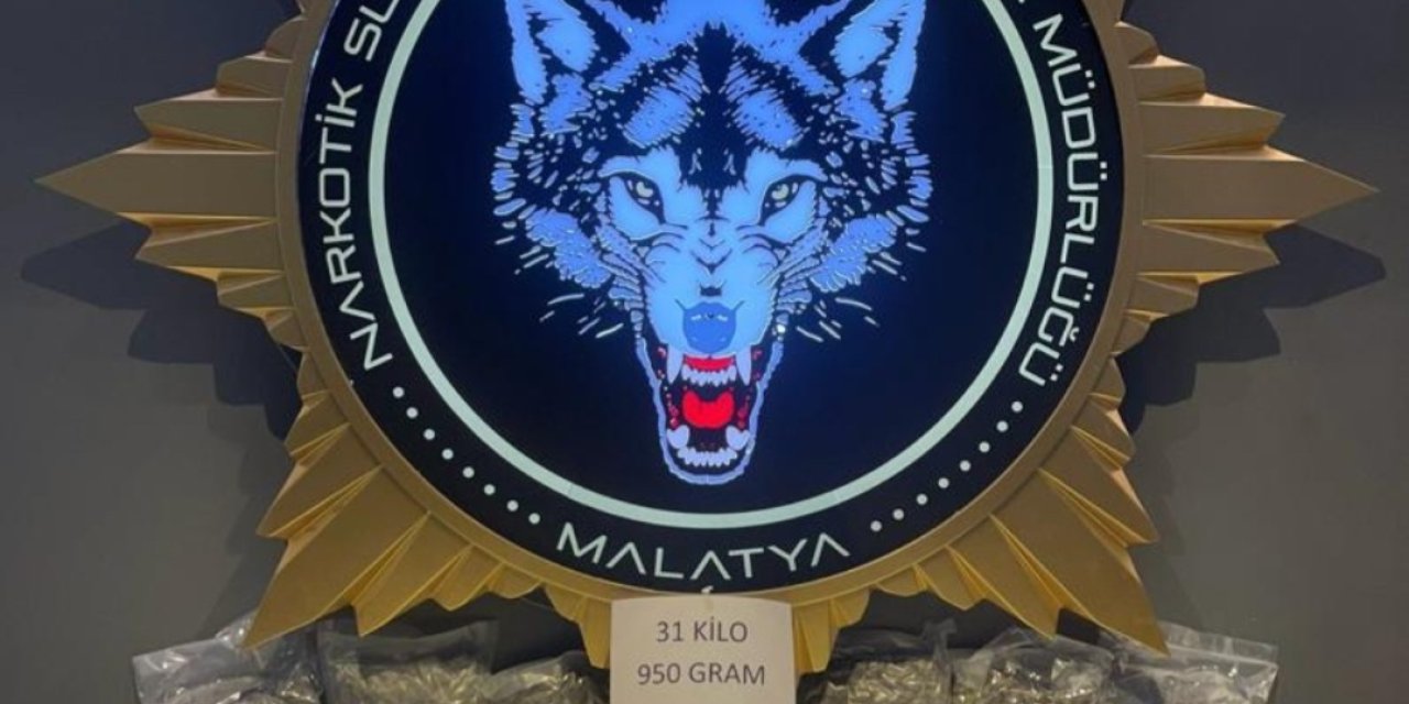 Otomobilde 31 Kilo Skunk Ele Geçirildi; 4 Tutuklama