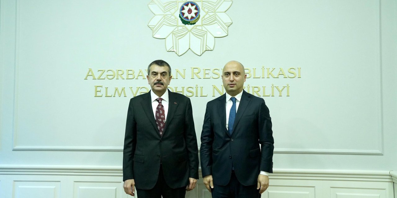 Bakan Tekin, Azerbaycanlı Mevkidaşı Amrullayev İle Görüştü
