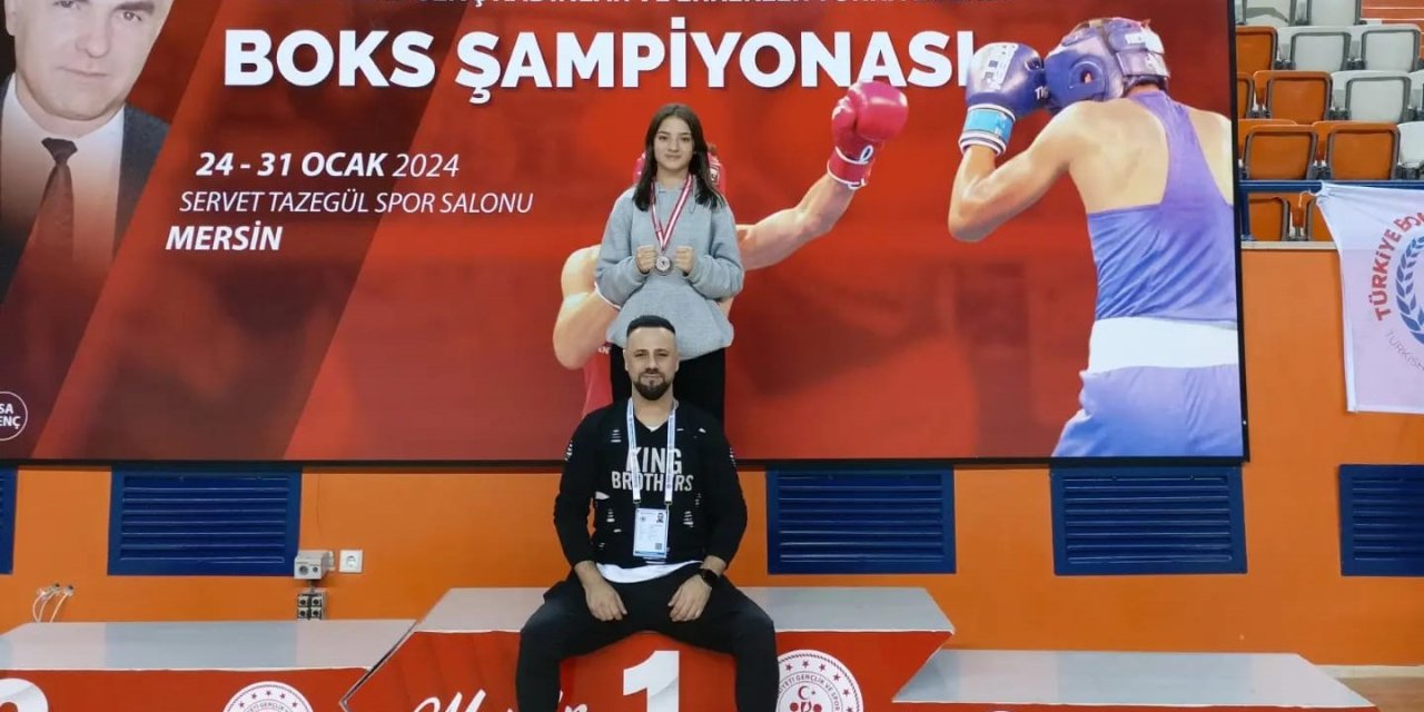 Mardinli Boksör Sezen Sude, Türkiye Üçüncüsü Oldu