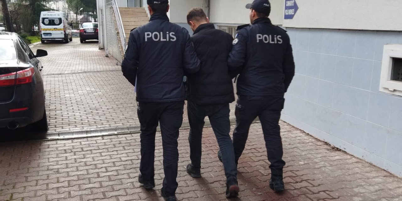 Çaldıkları Otomobili Bırakıp Başka Otomobil Çalan 2 Kişi Yakalandı