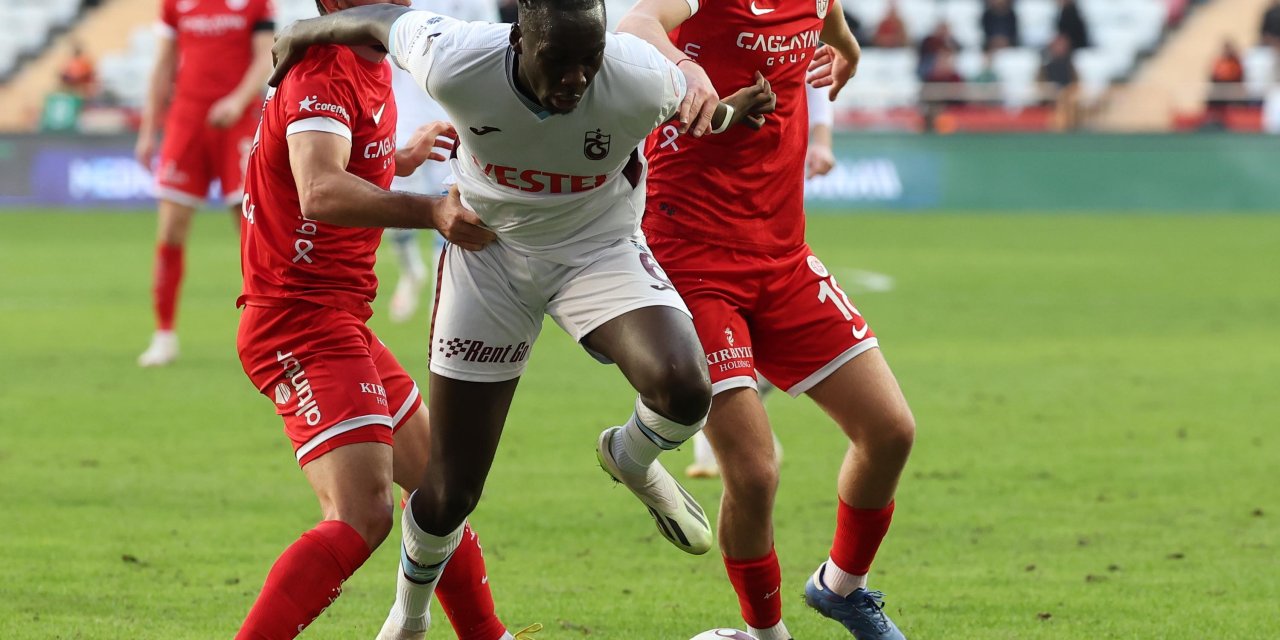 Kadro İstikrarsızlığı Trabzonspor'un Belini Büktü