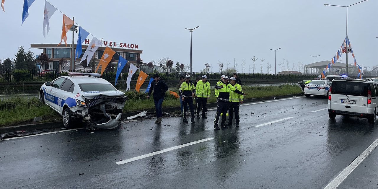Rize'deki trafik kazasında biri polis 2 kişi yaralandı