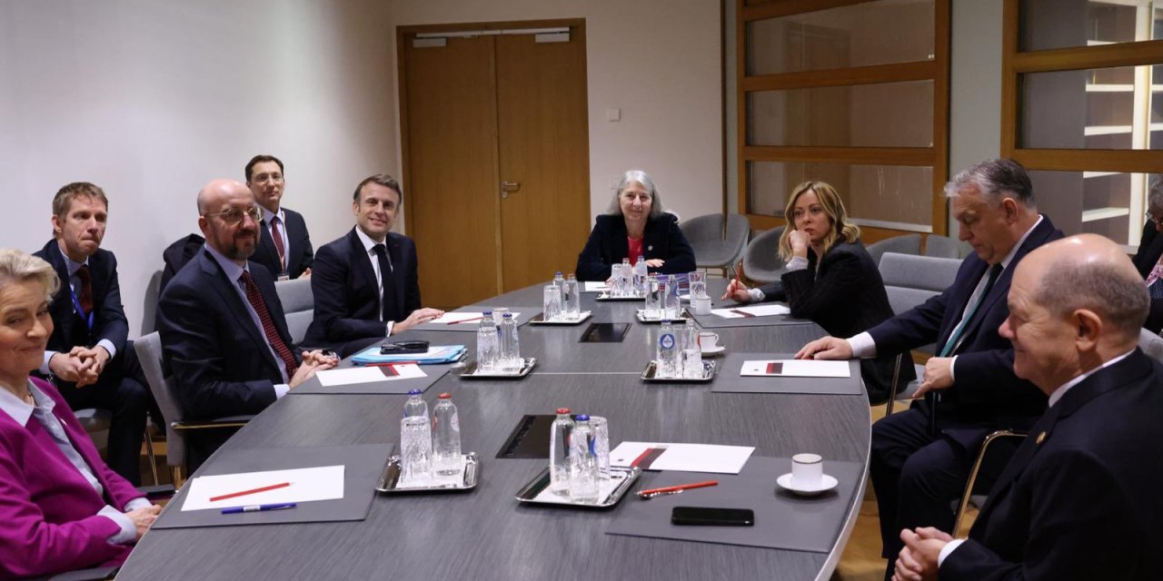 Ab, Ukrayna İçin 50 Milyar Euroluk Ek Yardım Paketinde Anlaştı