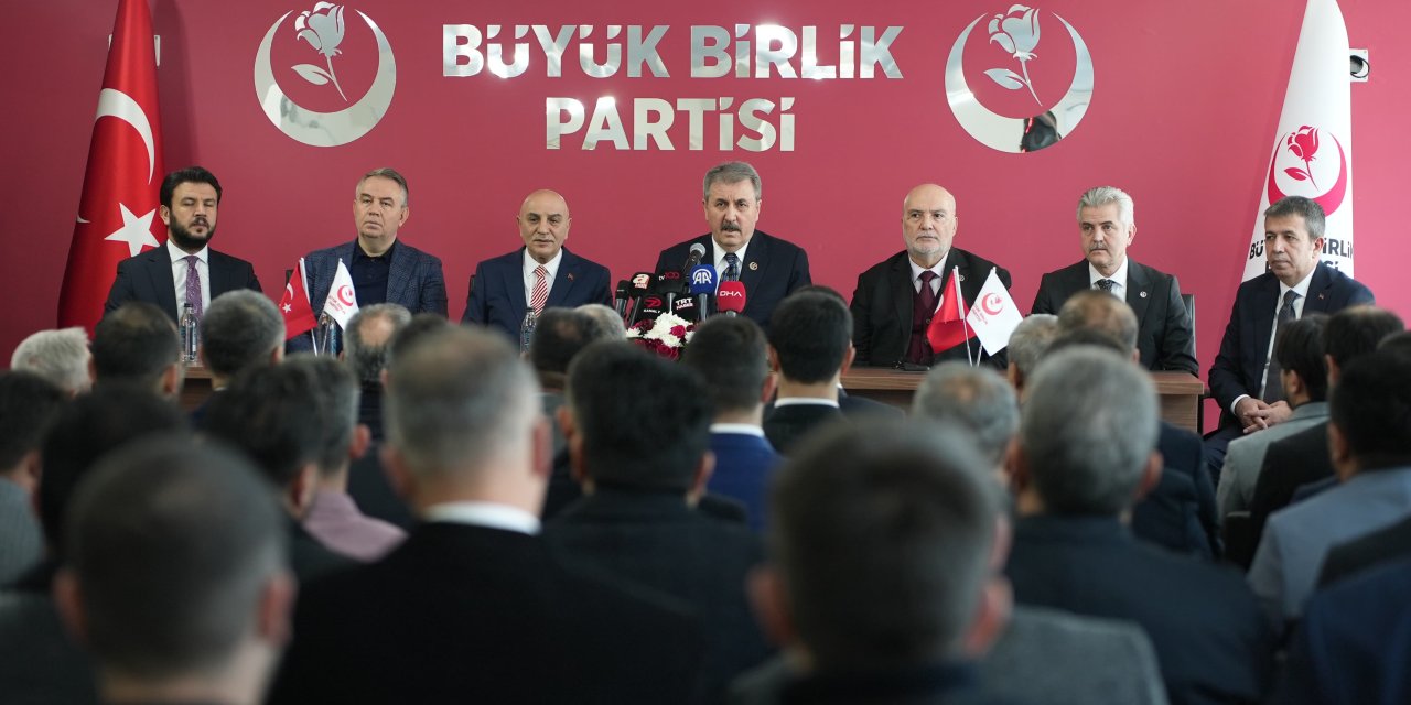 Turgut Altınok, Çakarlı Araba Kullandığı İddialarını Yalanladı (2)