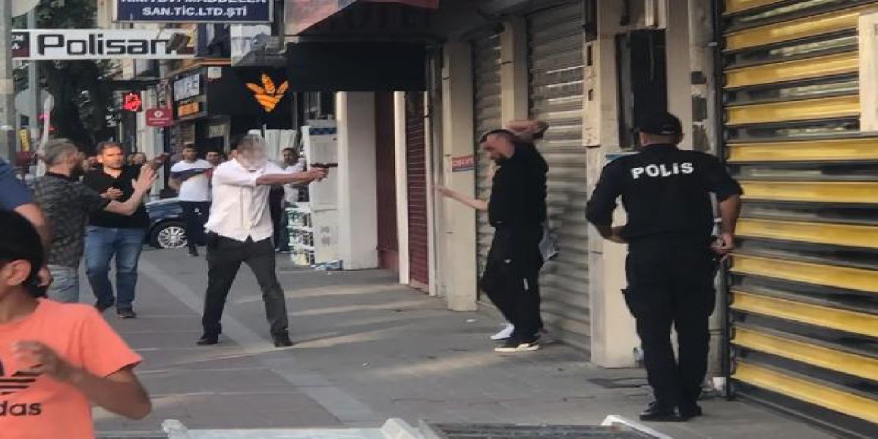 Rehineyi Kurtarmak İçin Şüpheliyi Öldüren Komisere Beraat Kararı